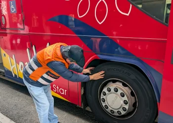 高雄市區監理所春節連假前夕高雄建國路客運站、疏運安全整備