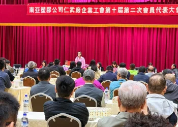 石化產業陷寒冬　柯志恩力促納入「僱用安定措施」　保障勞工權益