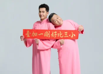 王傳一 朱德剛「粉紅雙俠」拜晚年　過年期間不打烊切換備戰模式