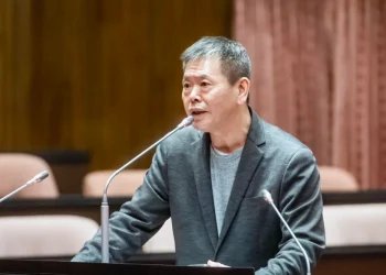 陳見賢民調大勝鄭朝方？黨員：那不就更應該接受全民調初選