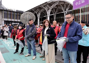 邱佩琳率550名志工拚掃市容　迎接基隆400