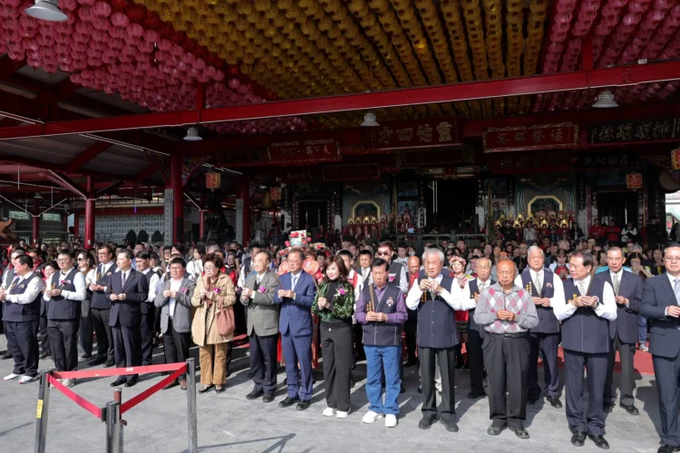 天顯宮祝壽場面熱烈！邱佩琳發紅包　海軍上將林鎮夷等要角共襄盛舉