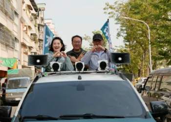 關鍵時刻金牌立委齊聚！吳思瑤、李昆澤南下護航　黃彥毓拚初選最後衝刺