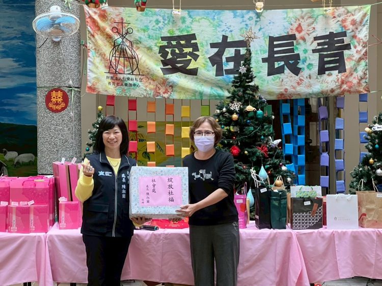 讓愛上桌！臺東縣府發放33萬元加菜金　陪伴機構住民過好年