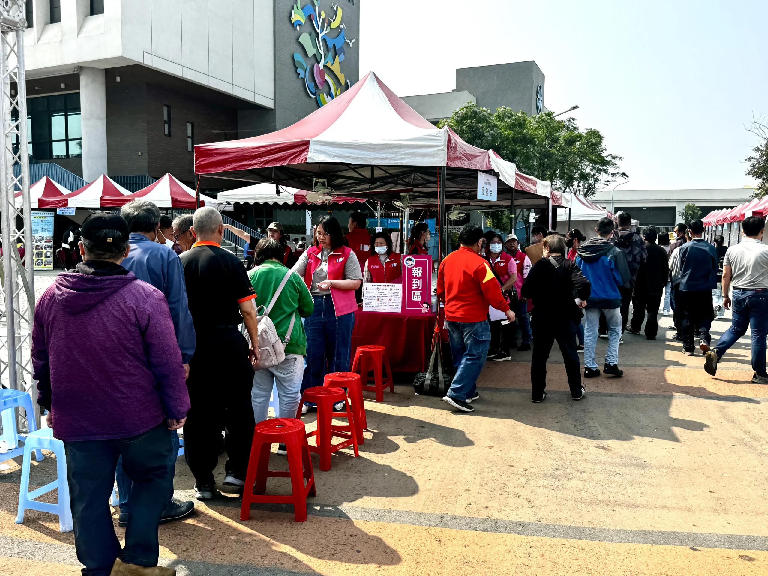 1 1 1 8 3eVrff scaled