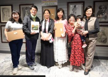 李盈瑩「愛與生活」藝術展 畫廊咖啡(國三館)展出