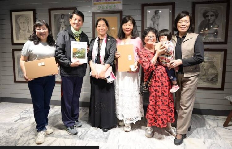 李盈瑩「愛與生活」藝術展　畫廊咖啡（國三館）展出