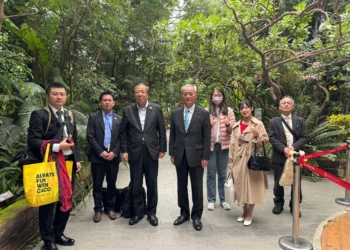 深化城市園藝交流　日本礪波市長率團參訪臺北玫瑰園