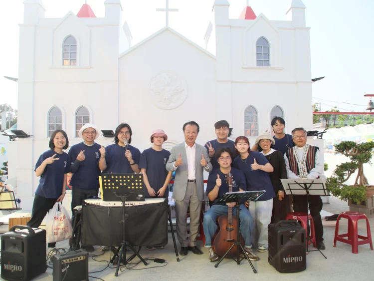 天主教會於台灣燈會舉行音樂祈禱　翁章梁縣長親臨同樂