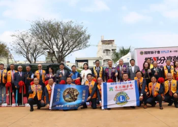 造福雲林鄉親  國際獅子會捐贈兩社福協會「獅愛分享號」及「多功能社區服務車」