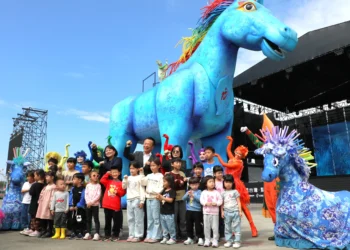 10米高巨型雨馬震撼登場　親子劇燈光秀齊發　點亮嘉義