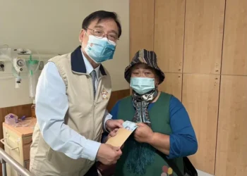 暖心守護不間斷　高雄市榮服處啟動急難救助　關懷榮民家庭