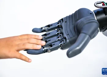 當機器越來越聰明　人類制度是否還跟得上？