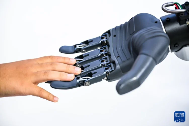 當機器越來越聰明　人類制度是否還跟得上？