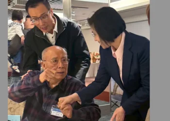 客家大團結　吳伯雄叮囑徐欣瑩：非贏不可