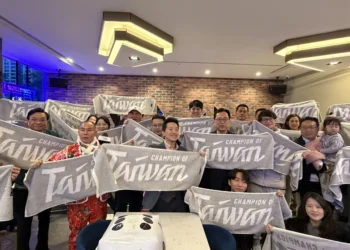 桃園陪看台日經典賽　何志偉盼全民力挺Team Taiwan