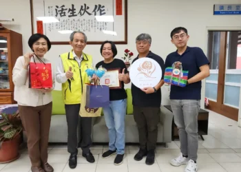 埔里之光！埔里「玫開四度」榮獲2026英國柑橘果醬大賽1金8銀16銅