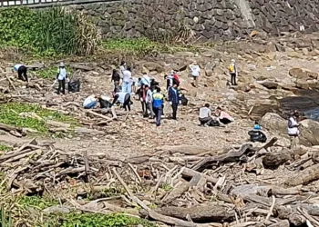 迎329青年節　基隆青年志工外木山淨灘　清出近300公斤垃圾守護海洋