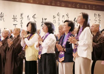 佛光山信徒香會盛大登場　星雲大師靈骨分燈五大洲　黃敏惠見證宗教文化傳承