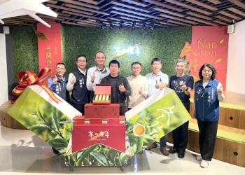 名間之光 · 冬片之冠　茶之魔手【114年冠軍冬片選手茶禮盒】 封藏上市　1500盒珍稀開賣!!