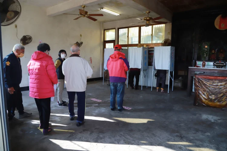 民主是否足以避免集體誤判