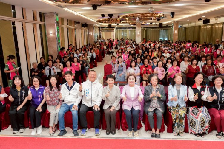 「市長媽媽」感性表揚模範婆媳　盧秀燕盛讚：撐起世界半邊天的「女神」