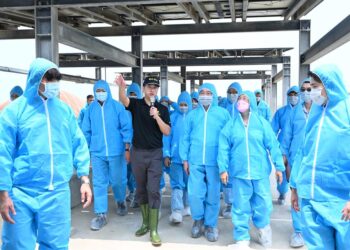 行政院卓榮泰院長訪視彰濱園區、漢寶牧場及田尾花卉產區　王惠美縣長籲請中央支持地方發展