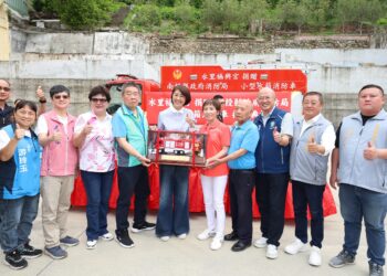 土地公婆庇佑　福興宮慨捐500萬元消防水箱車　許縣長專程受贈感謝福興宮管委會造福鄉里