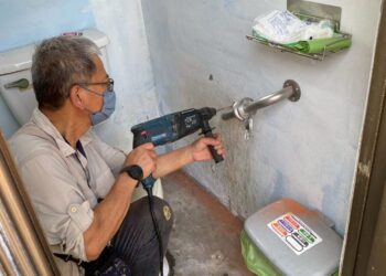 嘉義縣政府結合笁樂協會　為500戶家庭免費裝設扶手