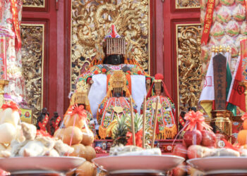 大甲媽駐駕新港奉天宮　祝壽大典萬人虔誠參拜
