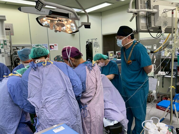 當醫師說癌症走到末期不能開刀　真的就不能開嗎？　骨盆複雜腫瘤根除手術（Pelvic Exenteration）帶來重生機會