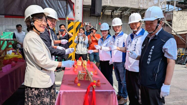 鹿谷鄉長照綜合大樓上樑  南投首家設「失智專區」住宿長照機構