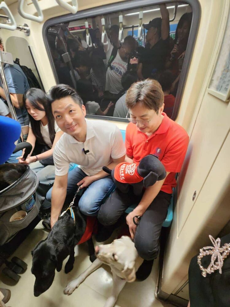 北捷狗狗友善列車啟動　蔣萬安與導盲犬率先體驗