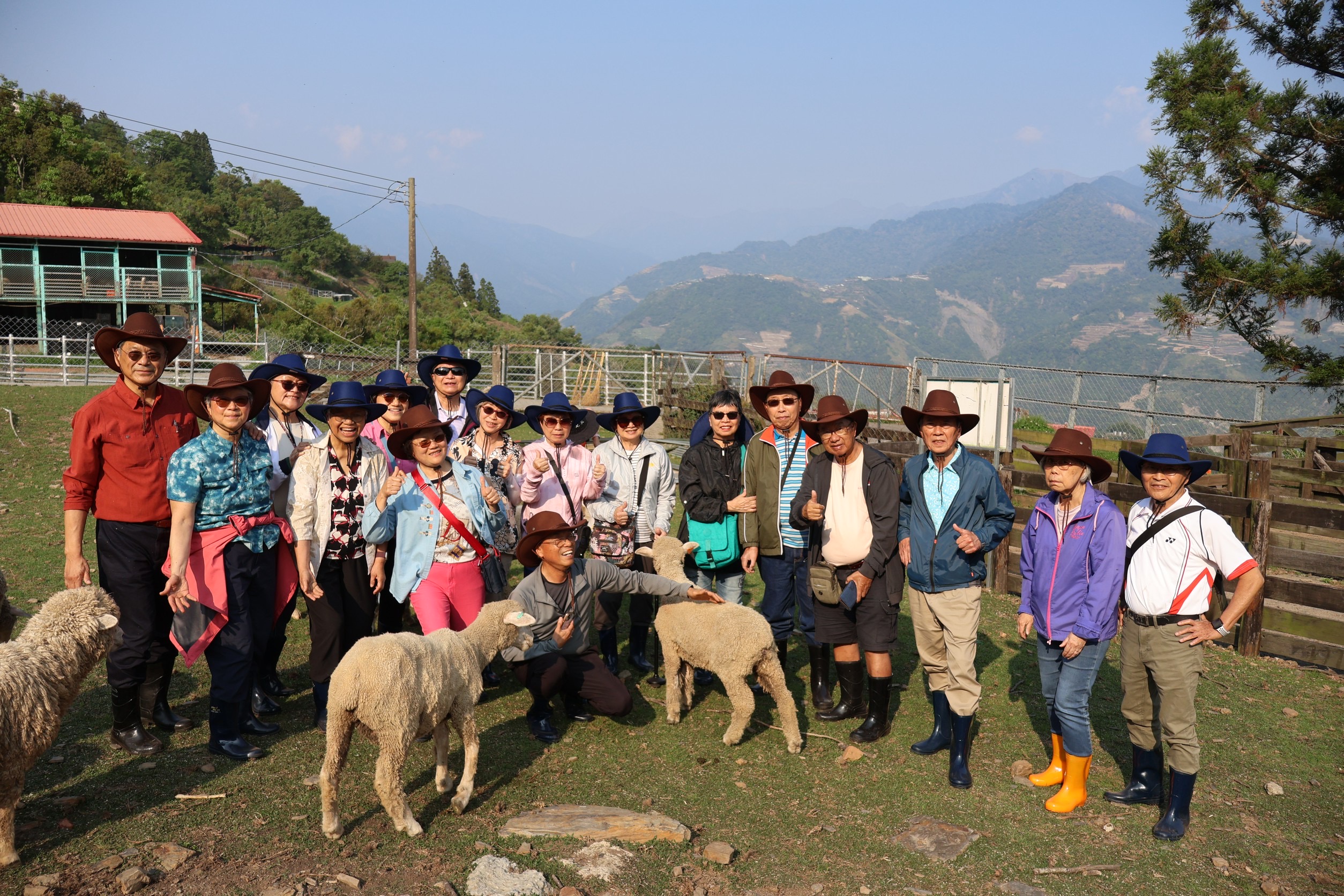 最狂同學會 台大學霸穿越半世紀重聚清境牧羊憶青春