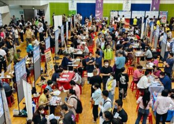 4/18把握面試契機　逾50家企業雄中體育館　聯合徵才