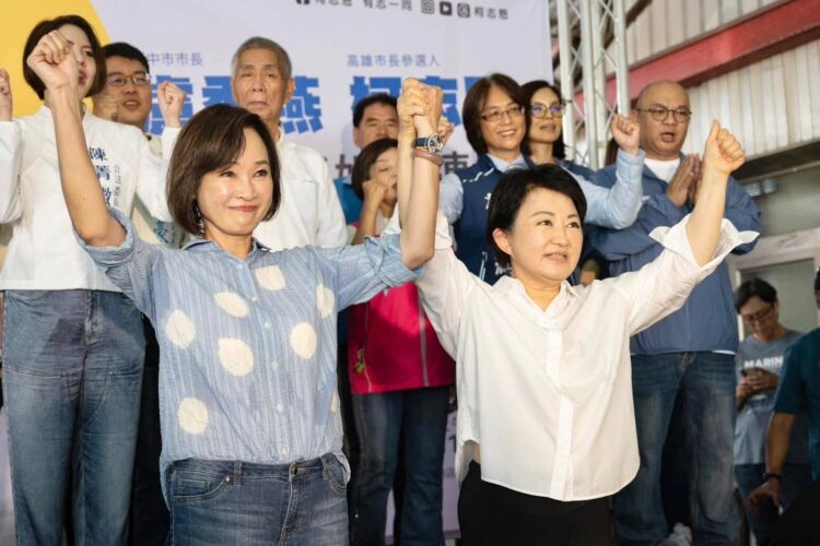 盧秀燕南下挺柯志恩 讚有「媽媽心」　若當選必照顧高雄市民