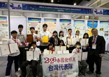 桃園會稽國中心發明社   曼谷國際展再創輝煌勇奪2金4銀2銅