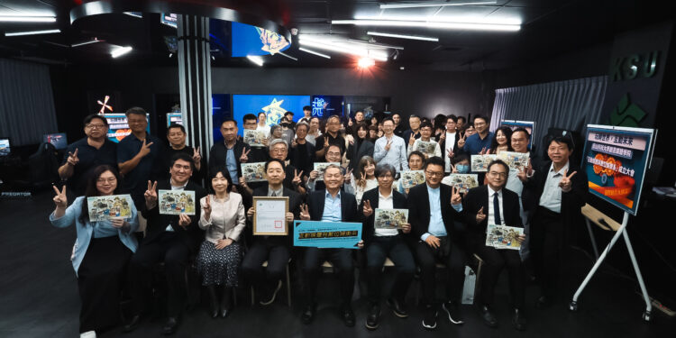 「互動媒體與數位娛樂系成立大會」全場合影。（圖／崑山科大提供）