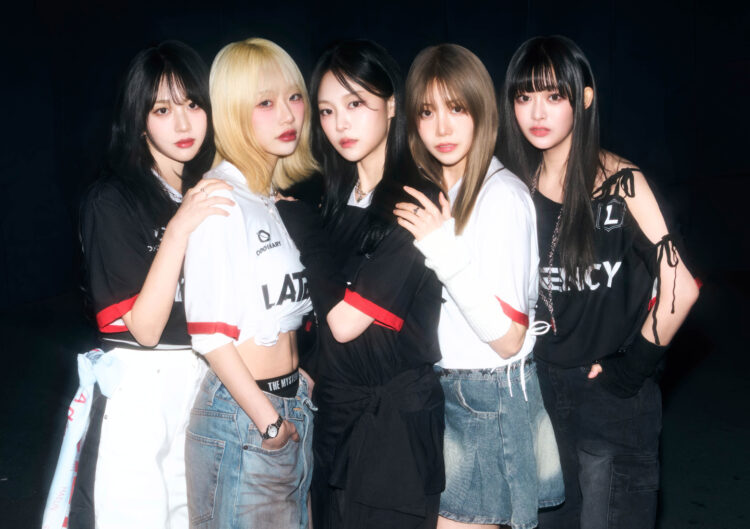 韓流新崛起的人氣女神樂團 LATENCY (左起)熙淵HEEYEON、ZZONE、賢眞HYUNJIN、夏恩HAEUN與世美SEMI組成。 照片提供：歐妮娛樂 Oddinary