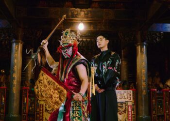 HowZ 從地藏庵拜到錄音室 新歌融合「官將首」步伐 洗腦節奏一聽就上頭