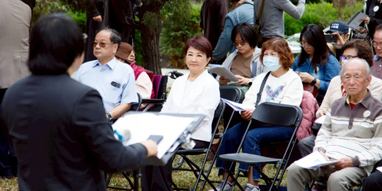 中市清水地政所開發「預售屋申報查驗機」 結合地政局「158PLUS空間資訊網」 主動檢核登錄資料 1 1 1 61