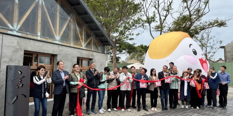 賞螢護山林! 中市地稅局攜手東勢林場辦「森活稅樂園」租稅宣導活動 1 1 1 62