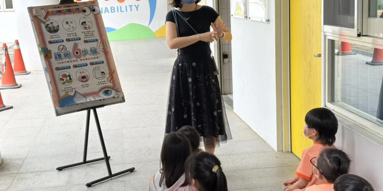 中市打造智慧校園健康網 首推10所學校試辦「健康中心智慧量測計畫」 1 1 20 125 EO6ZYz
