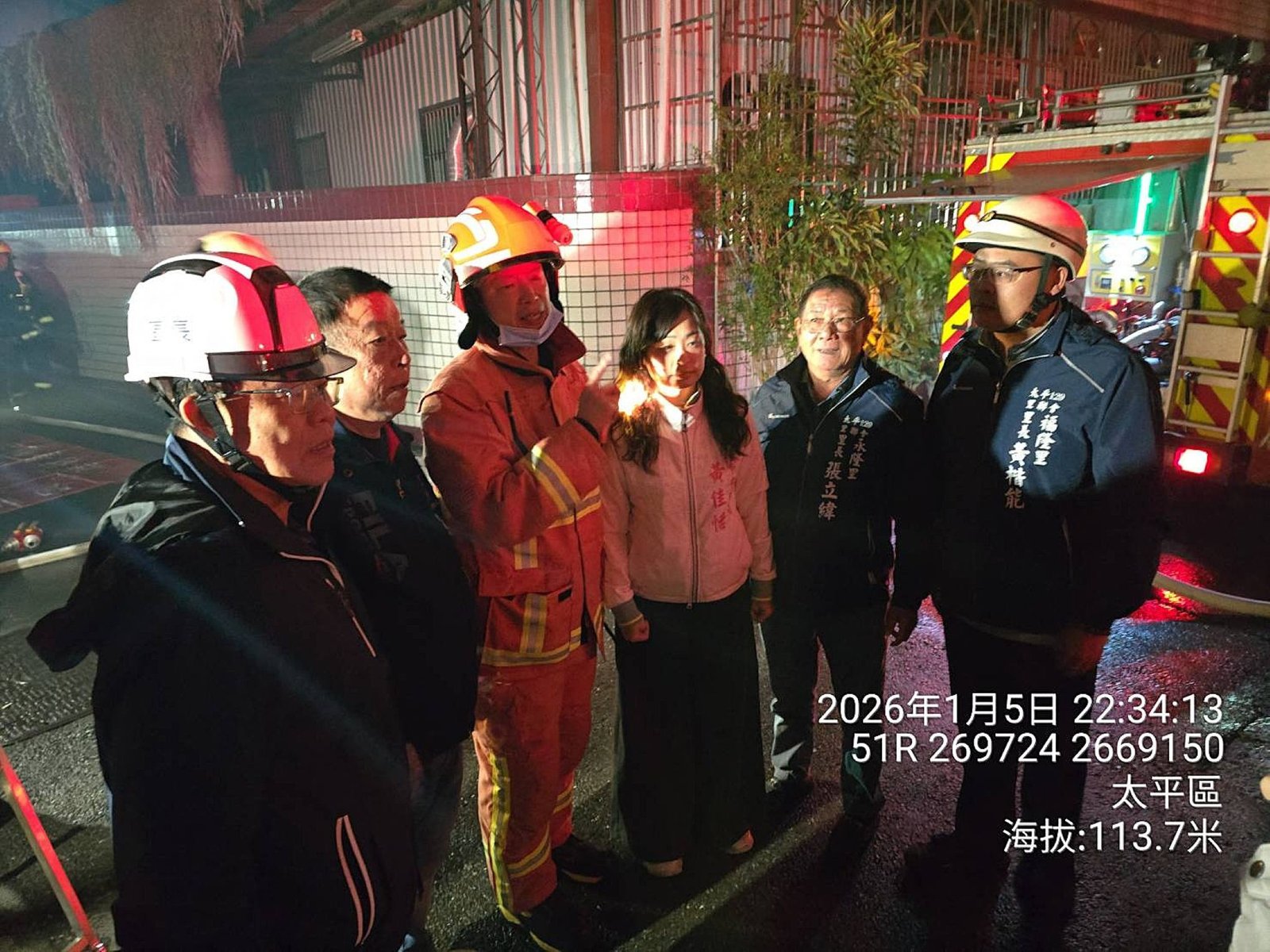 太平住宅火警延燒8戶 中市府啟動安置關懷、協助補證件 1 太平區住宅火警 市府即刻啟動安置與證件補辦機制 全力照顧受災市民