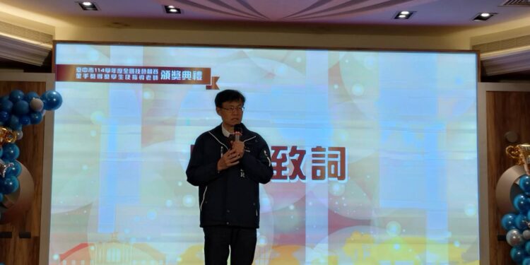 榮耀技藝閃耀未來 中市表揚18所技藝競賽摘金職校 1 1 2998 88BWNv