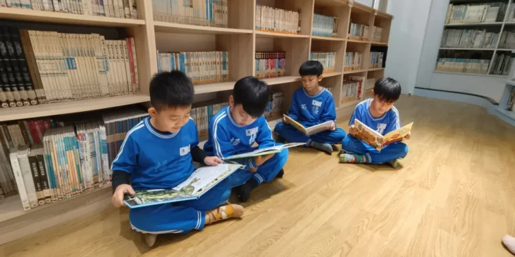 閱讀、賞燈還能抽獎! 2026中台灣燈會「閱讀蜜馬」邀親子一起樂讀迎新春 1 1 42 E3k26e