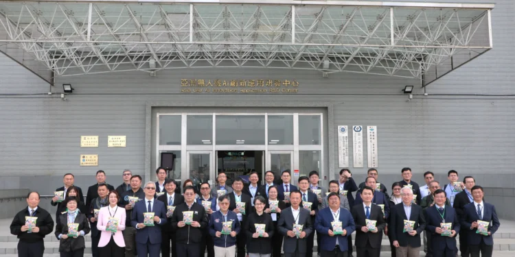 蕭美琴再度訪視亞創中心 無人機國家隊 1 103 s4eWUX scaled