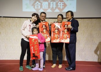 「扶龍王」再現台南！王世堅南下再度合體陳亭妃現場擠爆千人