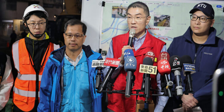 因應水污染事件,謝國樑宣布加碼補助濾芯更換費用
