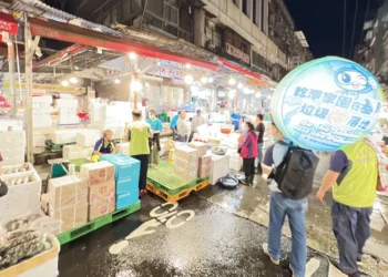 崁仔頂漁市新鮮海產滿豐富　年節採買首選